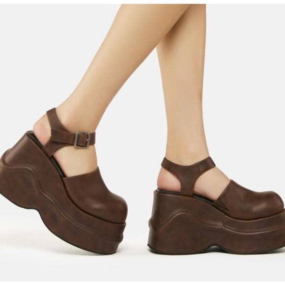 DELIAS x DOLLS KILL Catching Flights Platform Mules Brown Y2K 90s Sz 10 - Picture 1 of 9